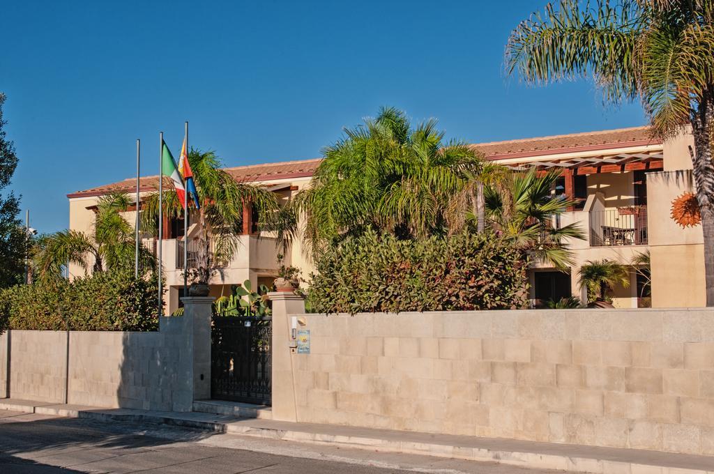 Residence Casa Del Mar Sicilia Marina di Modica Dış mekan fotoğraf